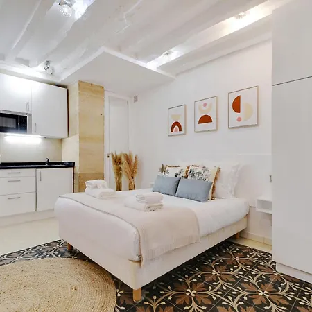 Pick A Flat's In Bastille - Rue Amelot Апартаменты *